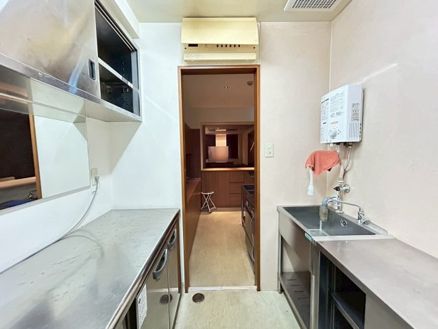 康生通り イーラウエストビルのキッチン
