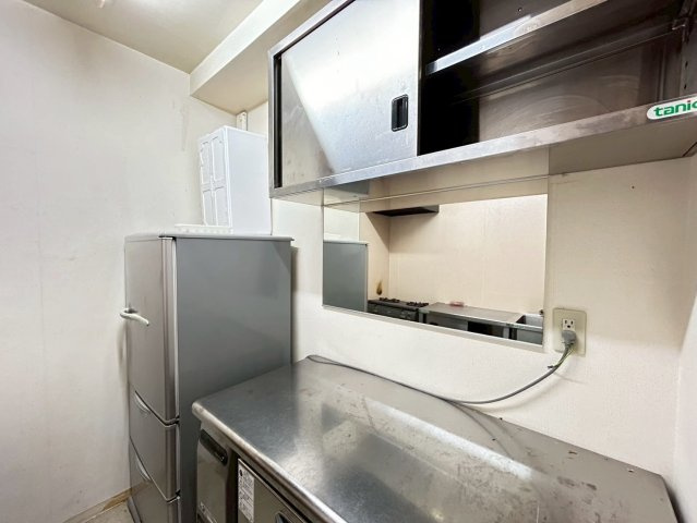 康生通り イーラウエストビルのキッチン