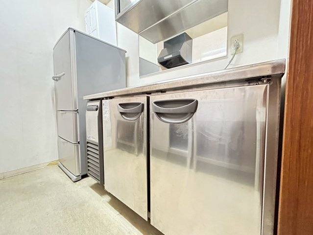 康生通り イーラウエストビルのキッチン