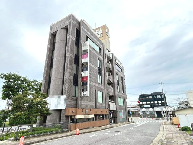 康生通り イーラウエストビルの外観