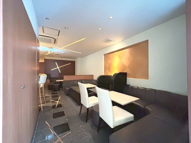 康生通り イーラウエストビルの内装