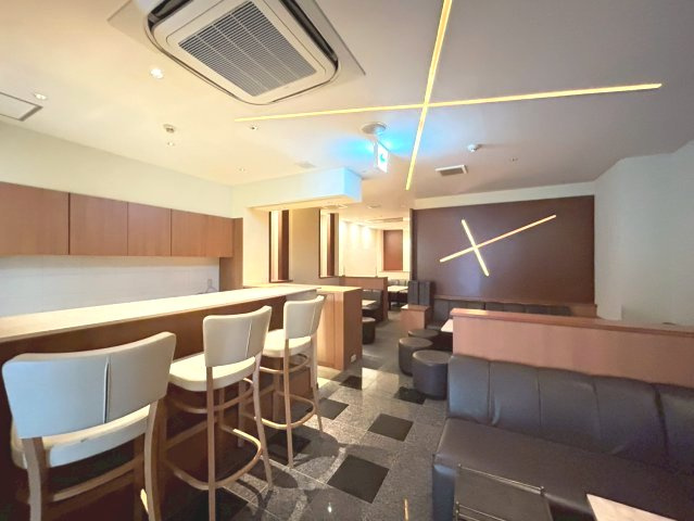 康生通り イーラウエストビルの内装