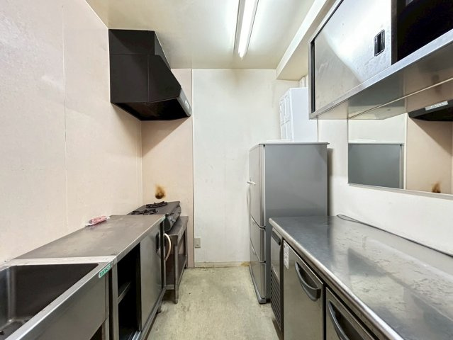 康生通り イーラウエストビルのキッチン