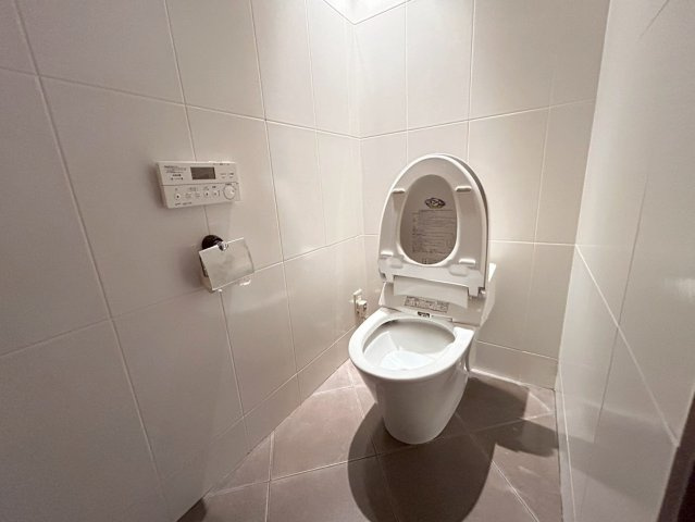 康生通り イーラウエストビルのトイレ