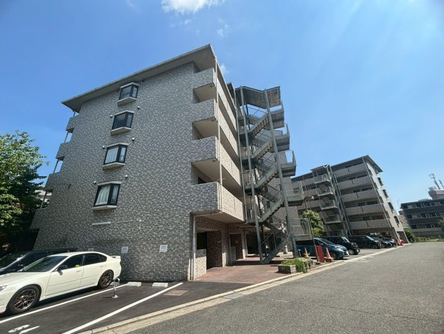 豊中市上新田１丁目の賃貸マンション