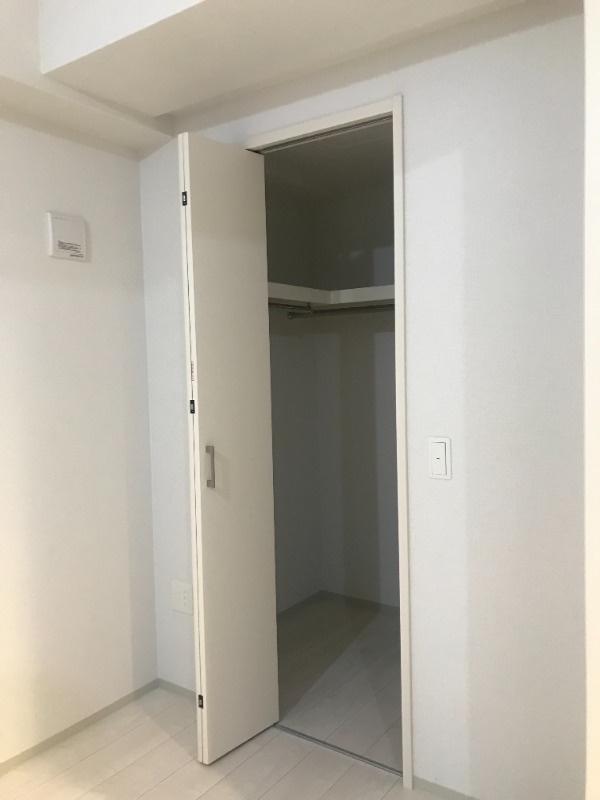 DAIYA STORK 阿波座の収納