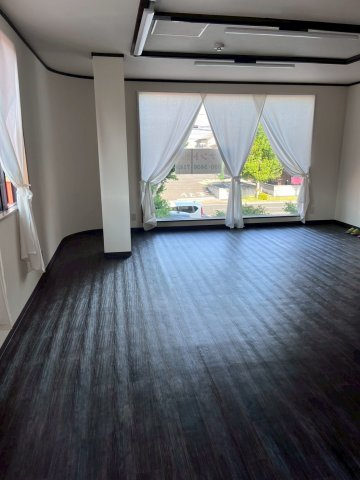 高林東町貸テナントの内装