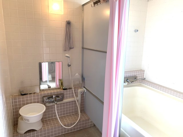 碧南市縄手町のシャワールーム