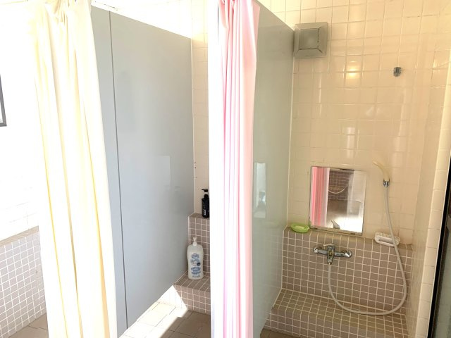 碧南市縄手町のシャワールーム