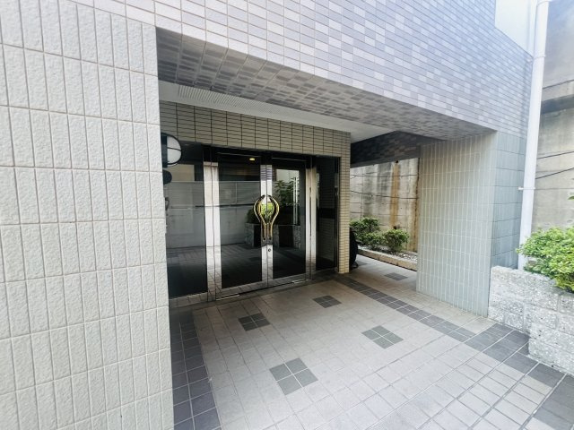 エスペランス塩屋のエントランス