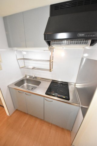 ルーセントオーデン難波のキッチン