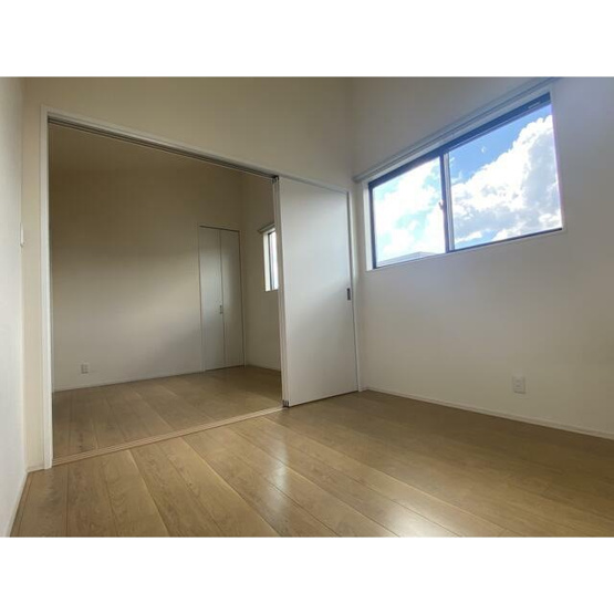 【洋室】 | 城南区南片江2‐813‐30 | 個人の部屋や寝室として使える洋室です