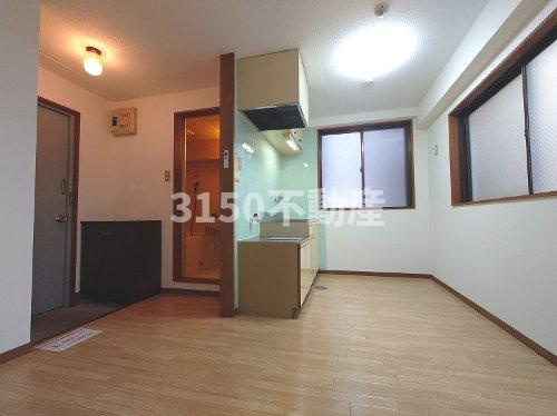 白山パレドールの居間・リビング