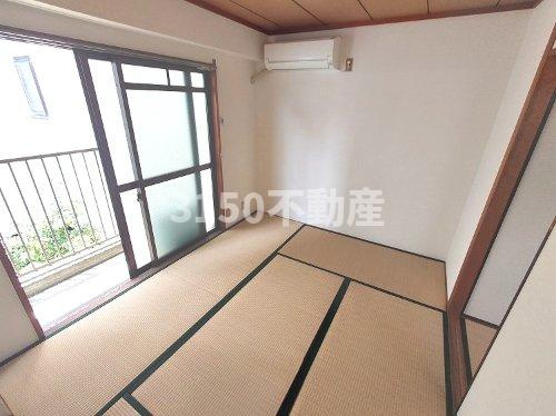 白山パレドールの居間・リビング