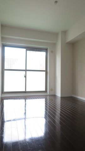 シャトー豊田の洋室