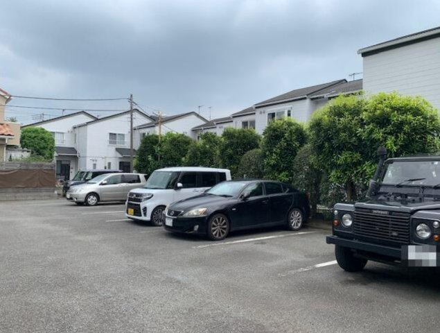 藤沢市辻堂3丁目　中古テラスハウスの駐車場
