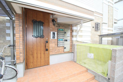 【エントランス】 | モダン・クラウドレジデンス阪大前