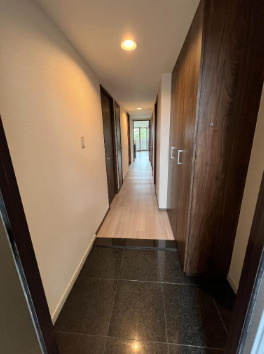 サンヴェール垂水星ヶ丘の玄関