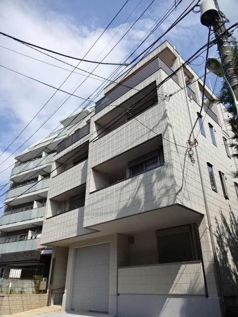 フローレス浦和の外観|★現地待ち合わせでご案内も可能です★