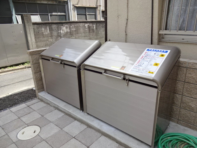 フローレス浦和のその他共用部分|★敷地内ゴミＢＯＸ★