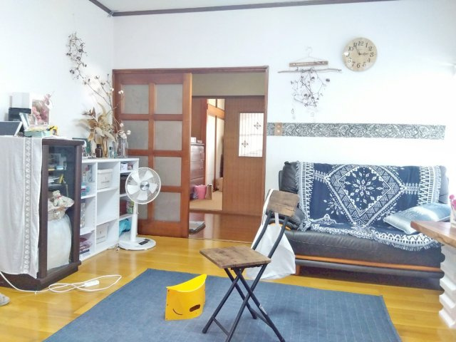 【居間・リビング】 | 三島市南田町 中古住宅 EH05707 | 三島市南田町　リビング