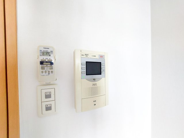 サヴォイテンジンスクワイヤー　8階のセキュリティ|別号室のものになります。現状優先。