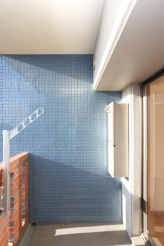 サヴォイテンジンスクワイヤー　8階のバルコニー