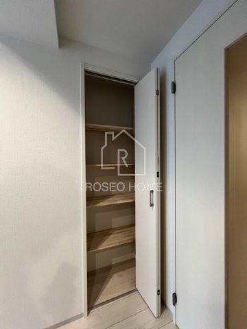 DAIYA STORK阿波座の収納