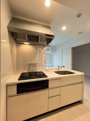 DAIYA STORK阿波座のキッチン