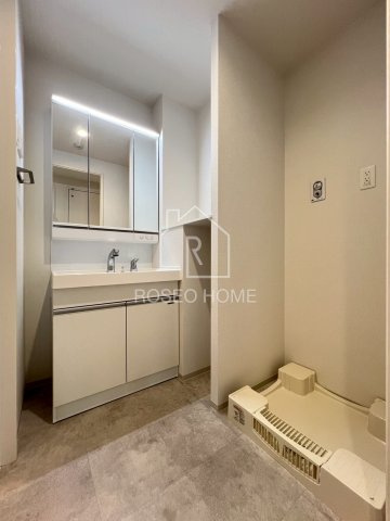 DAIYA STORK阿波座の洗面所