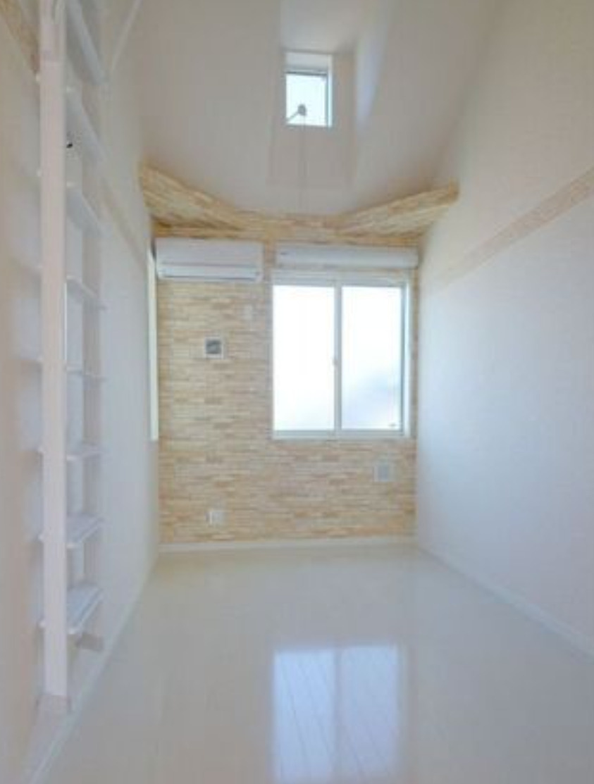 横浜市南区三春台　一棟アパートの洋室