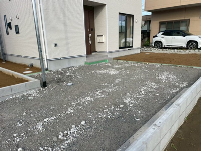 【駐車場】 | 香取市小見川２号棟 | 最短即日のご見学も承ります。 お気軽に０４７６－３７－３８８８までお問合せ下さい。