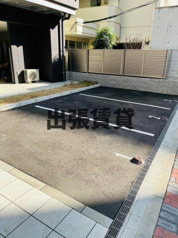 仲介手数料0円！！エスリード上前津テルツェの駐車場