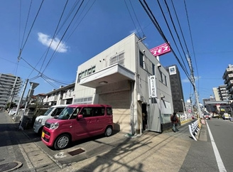 吉塚5丁目倉庫の外観