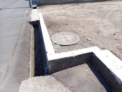 【その他】 | 黒石市緑町4四丁目　土地 | 下水道マンホール