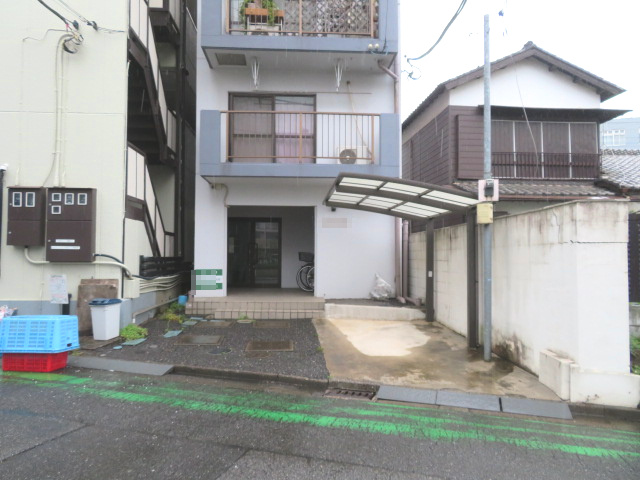 戸田市喜沢１丁目のビル