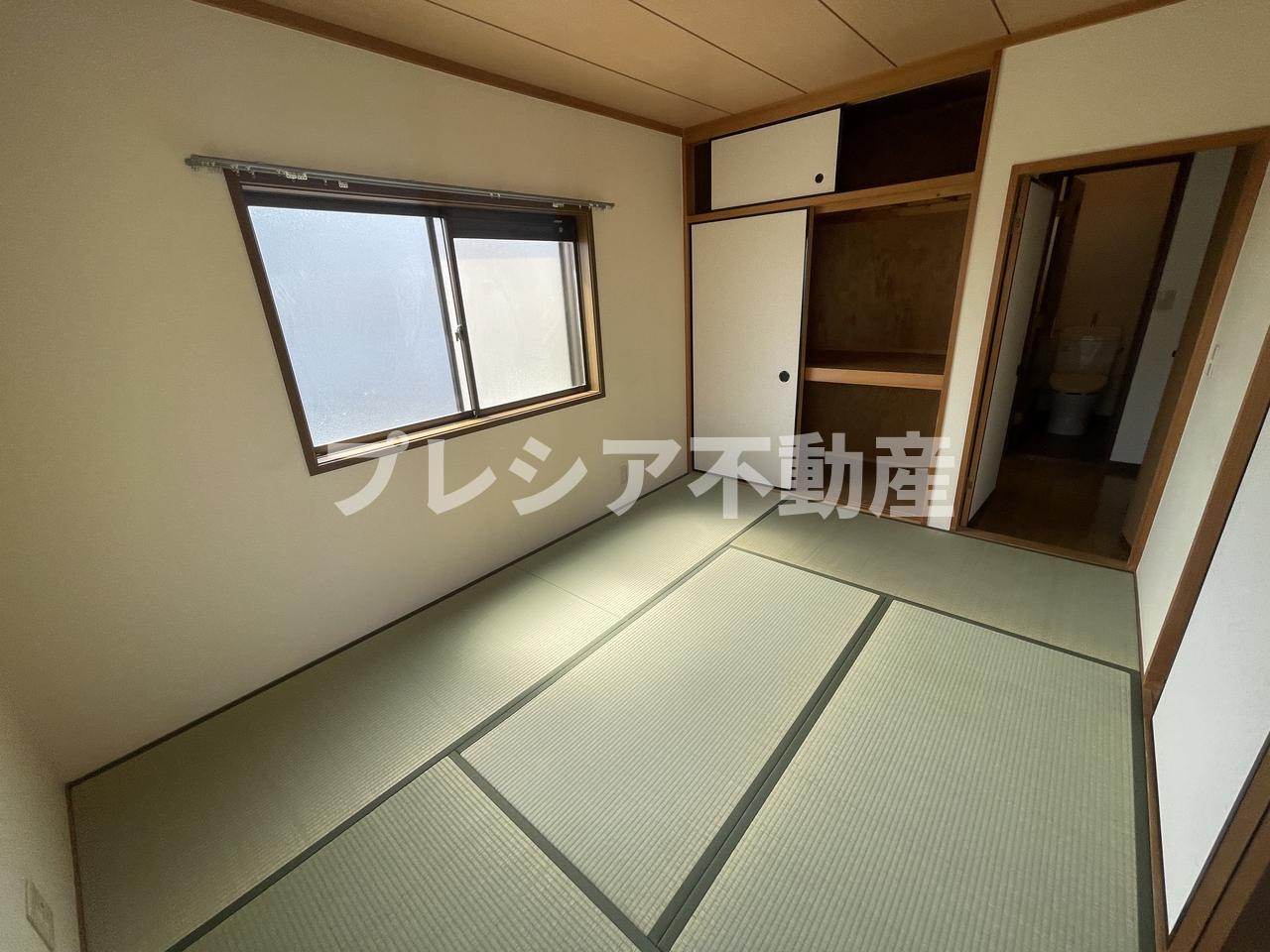 サンサンハイツの和室
