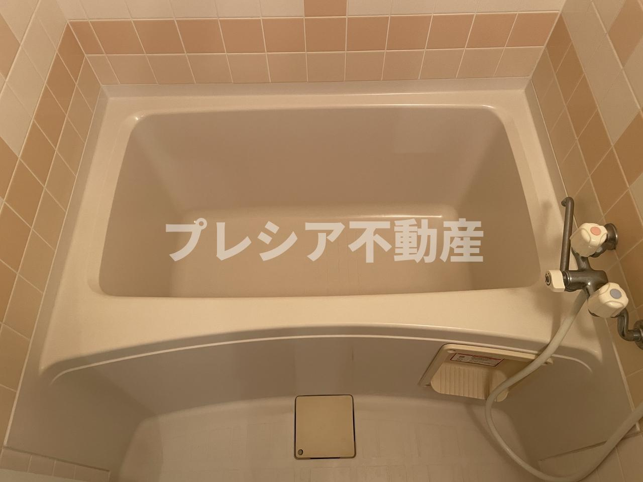 甲子園ハイツの浴室
