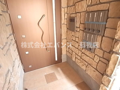 【エントランス】 | Presento A Toi（プレゾン ア トワ ） | エントランスです