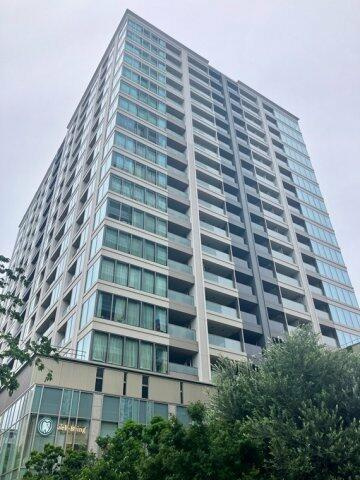 白金ザ・スカイＷ棟の外観| 