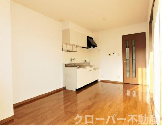 フォブール綾歌の居間・リビング