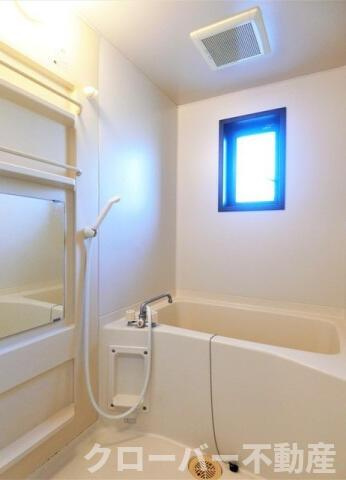 フォブール綾歌の浴室