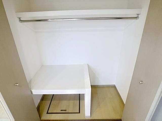 リバティ　ハイツ102の収納