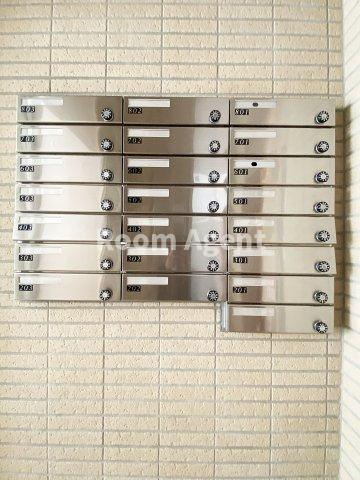 クレスト覚王山のエントランス