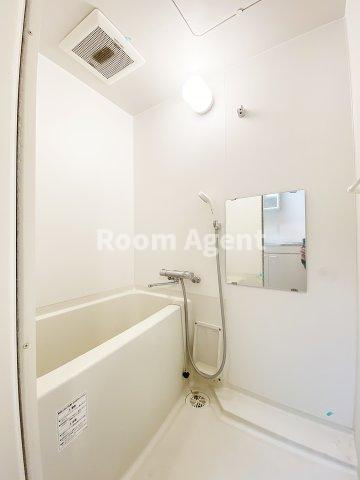 クレスト覚王山の浴室