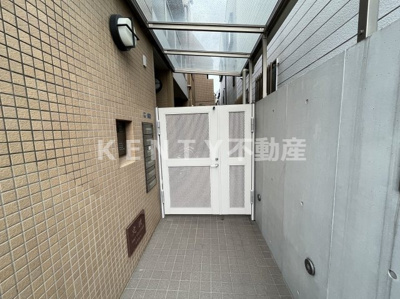 【エントランス】 | さわやか田園調布南 | 落ち着いたエントランスです