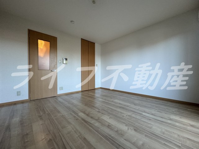 ミラーハイツIIIの居間・リビング|居間です