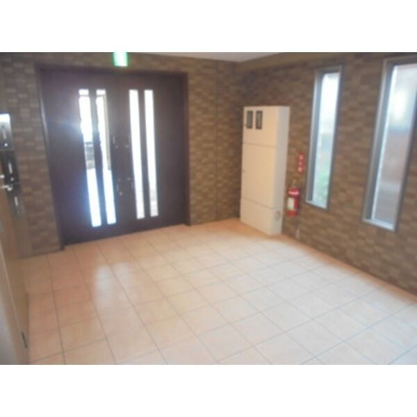 レジデンスTH浄心のエントランス