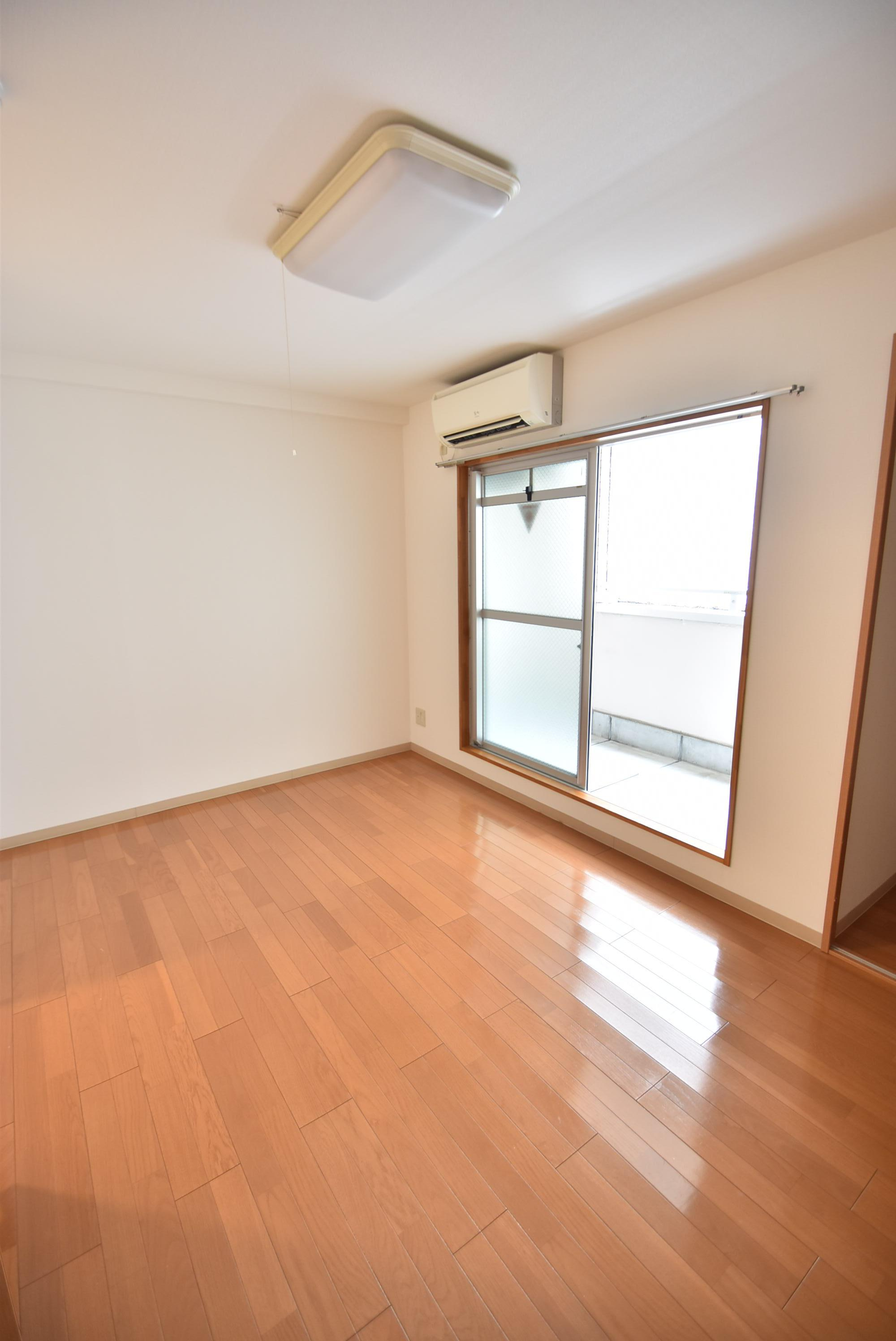 大阪市都島区都島北通２丁目の賃貸マンションのエントランス