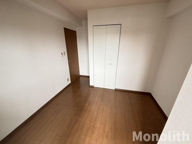 ジョイフル寿の洋室